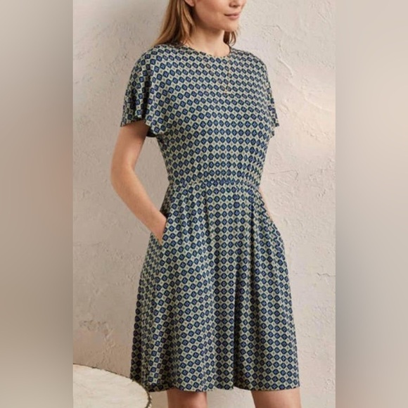 Boden Flutter Sleeve Jersey Dress in Moroccan Diamond Size 8 Green Blue - Picture 1 of 8